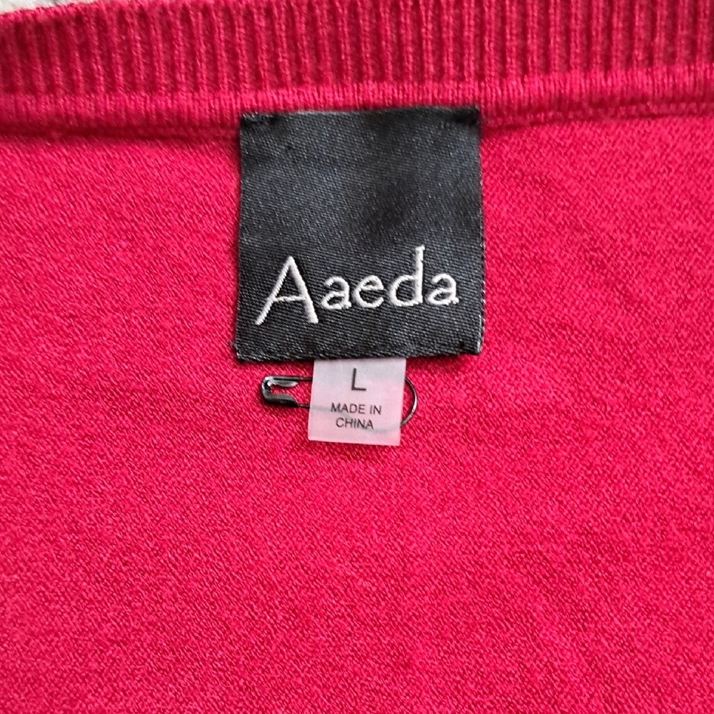 Women's Red V-Neck Sweater with Cream Floral Accent - Picture 3 of 5
